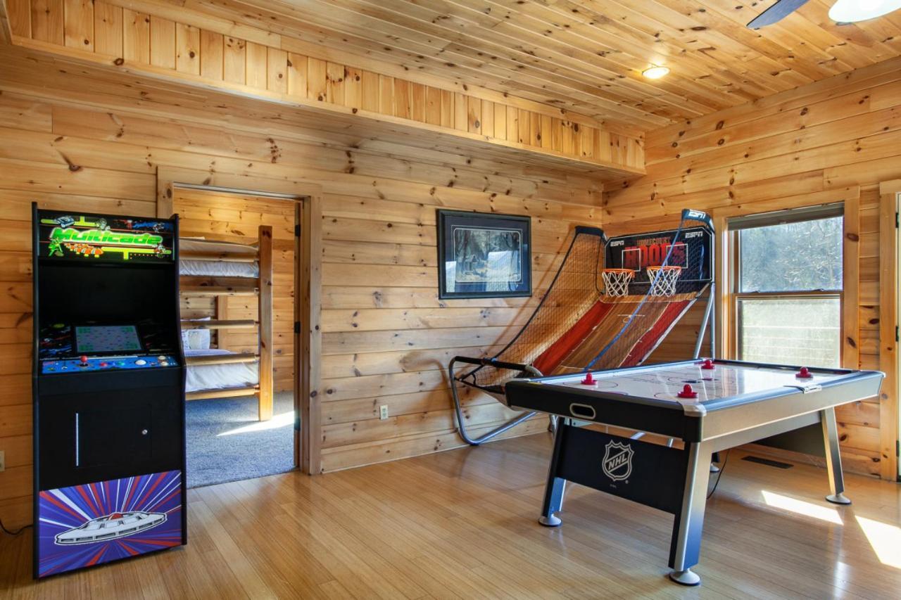 Black Bear Reserve - Mtn View, Hot Tub, Game Room Sevierville Εξωτερικό φωτογραφία