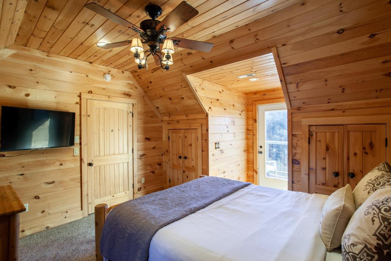 Black Bear Reserve - Mtn View, Hot Tub, Game Room Sevierville Εξωτερικό φωτογραφία