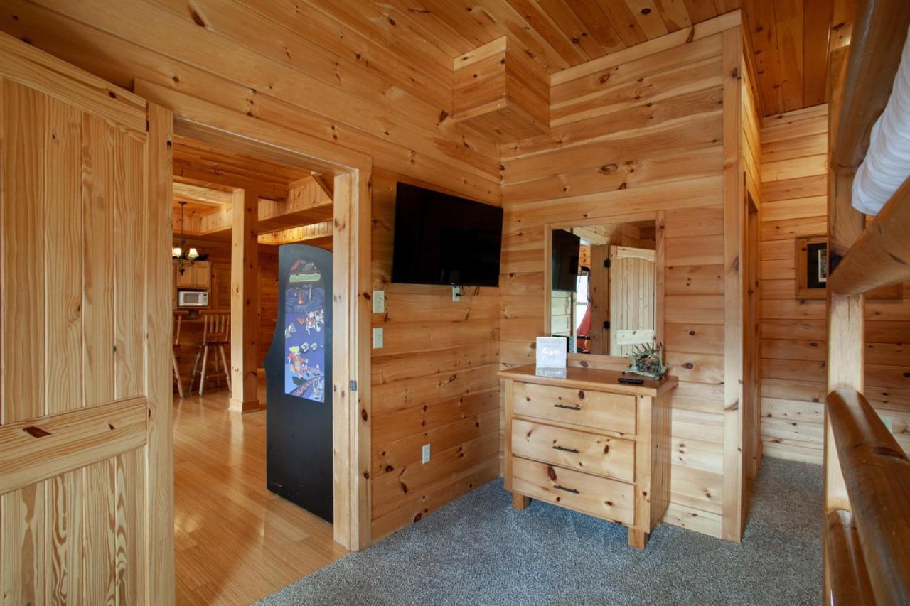 Black Bear Reserve - Mtn View, Hot Tub, Game Room Sevierville Εξωτερικό φωτογραφία